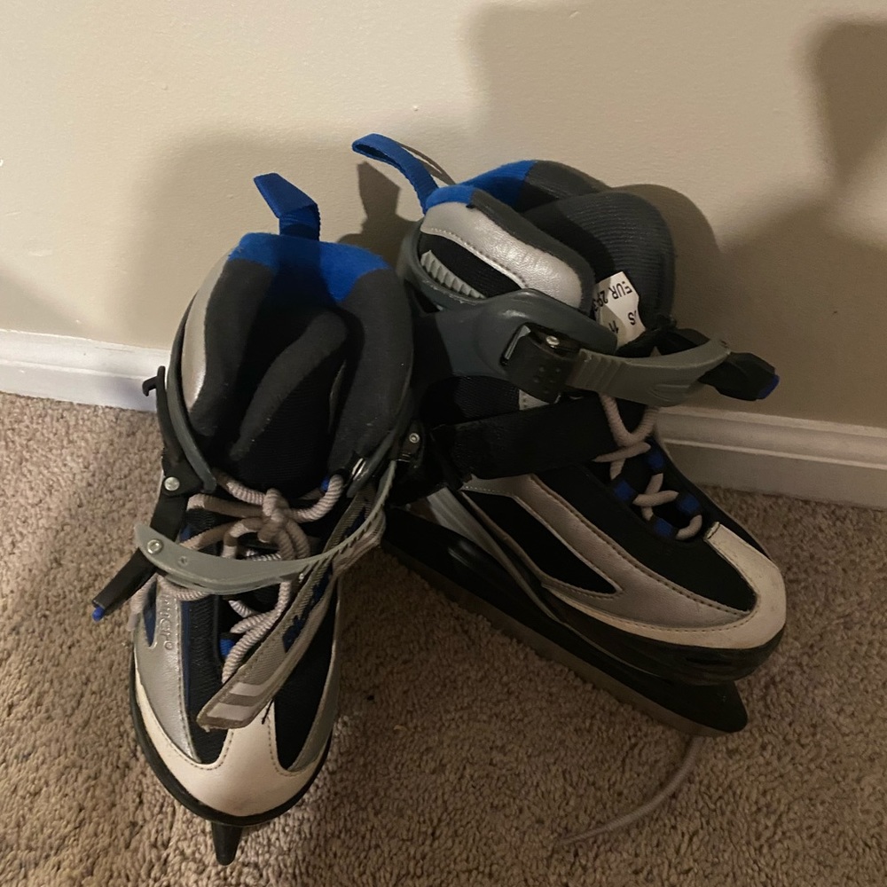 Blade runner Ice Skates